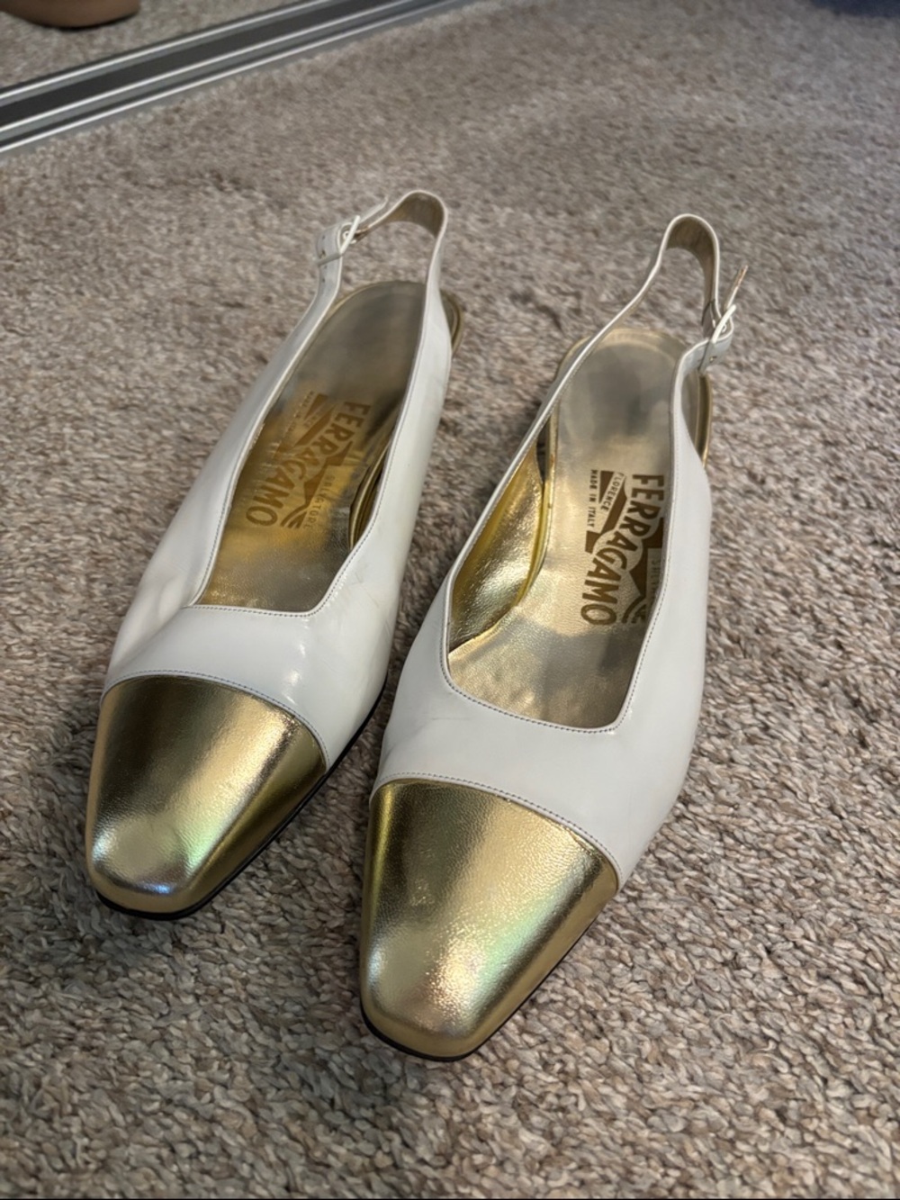 Salvatore Ferragamo White and Gold Leather Slingback shoes 9